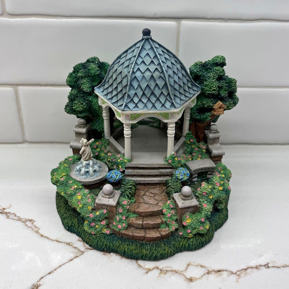 Cherished Teddies Village Sculpture Wedding Gazebo VTG 1996 Boxed with Figure